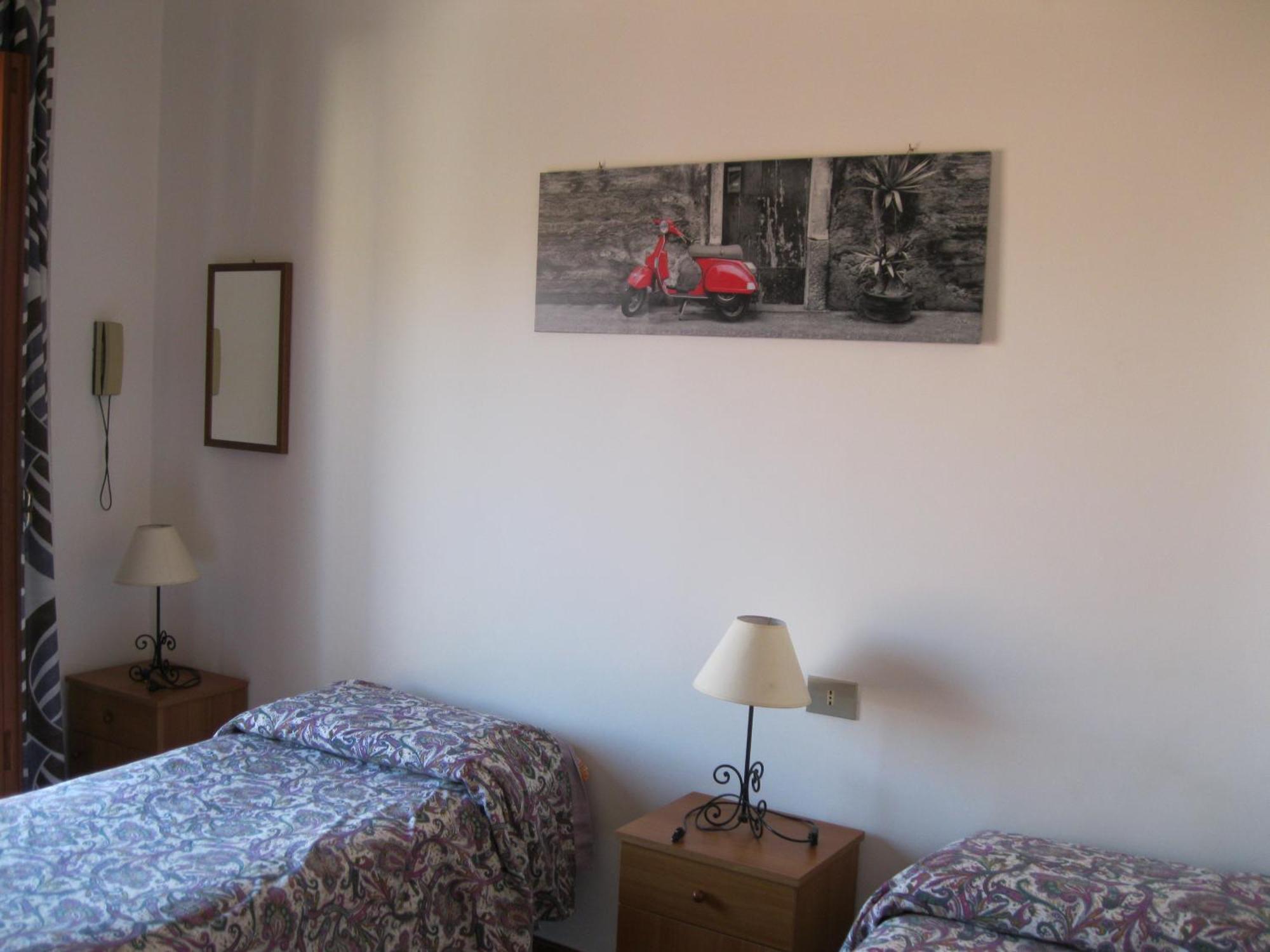 Hotel California Milazzo Phòng bức ảnh