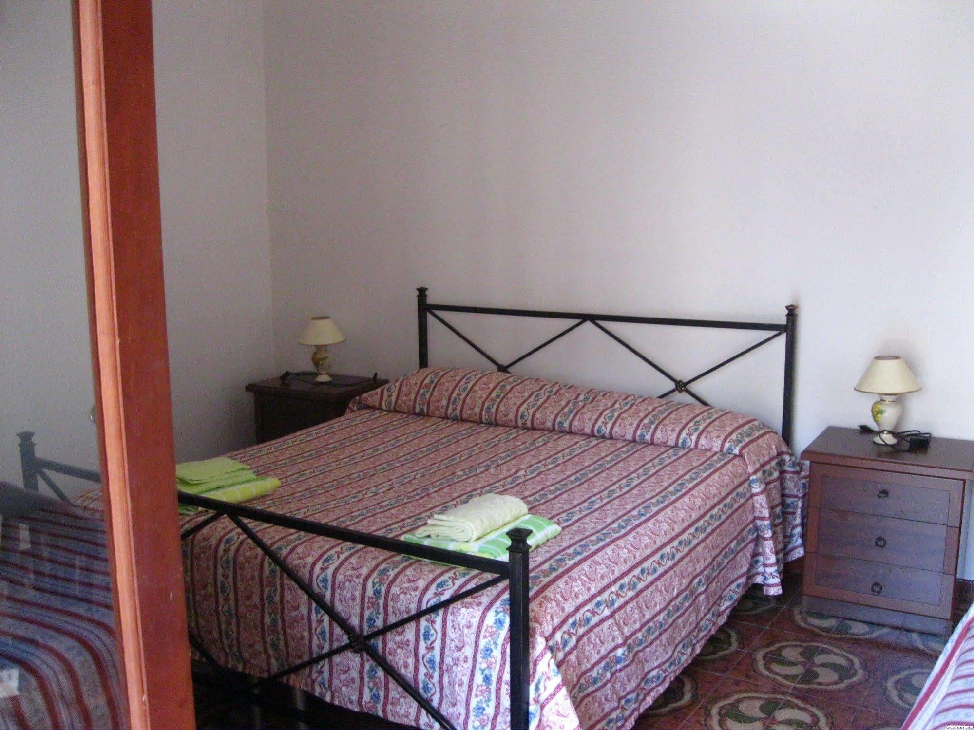 Hotel California Milazzo Ngoại thất bức ảnh