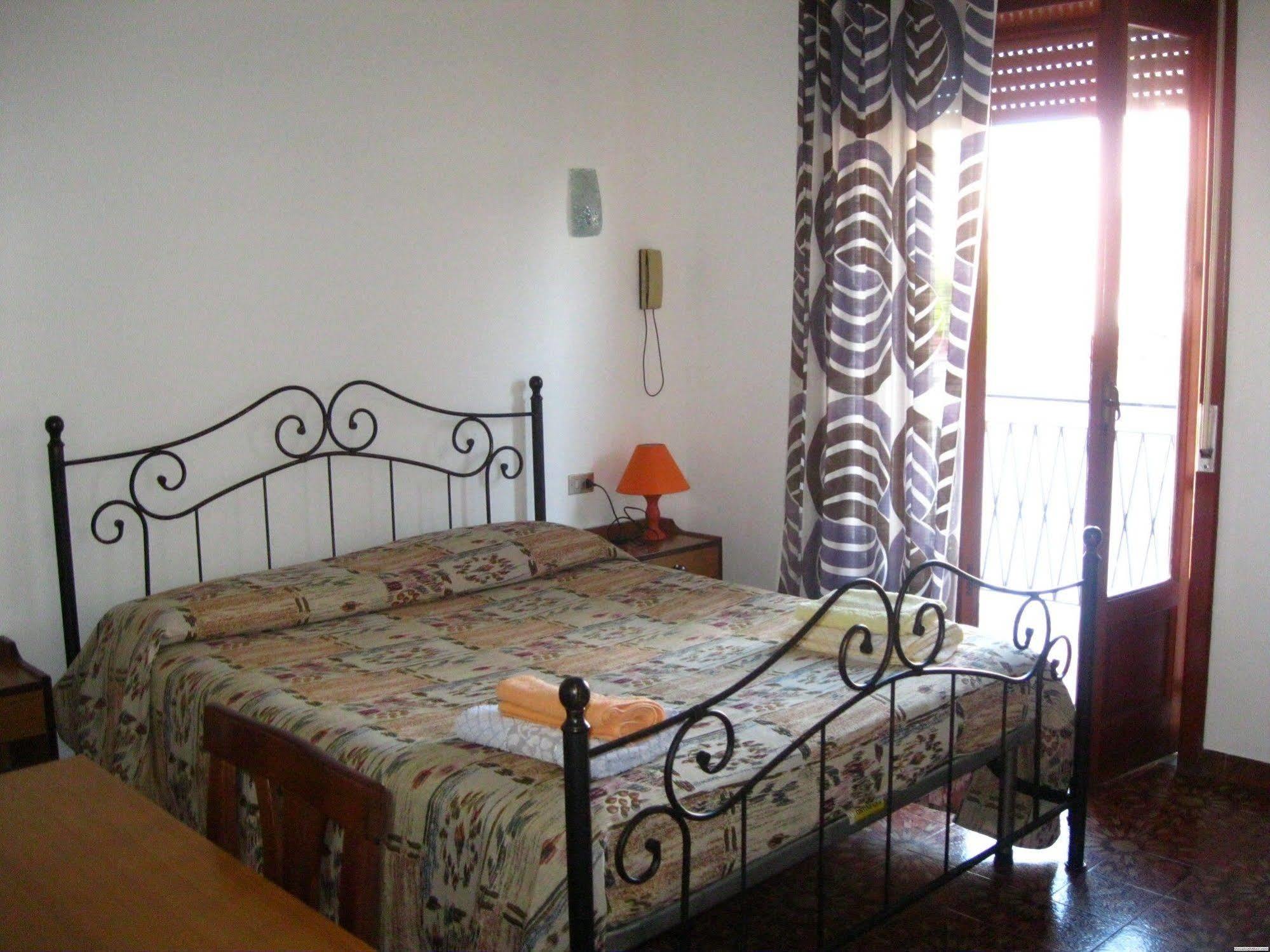 Hotel California Milazzo Ngoại thất bức ảnh